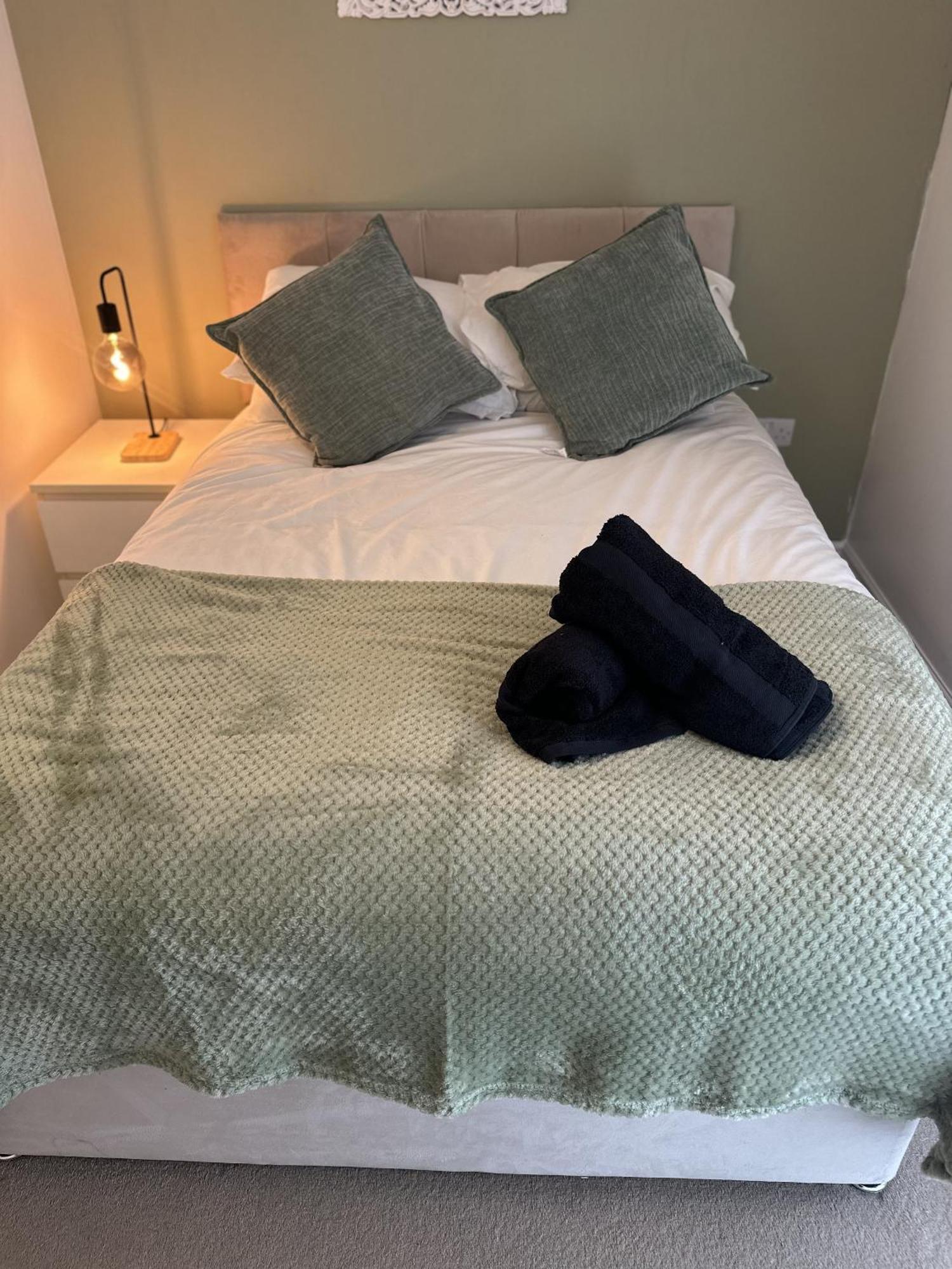 2 Bdr City Centre Apartment With Parking Κάρντιφ Εξωτερικό φωτογραφία